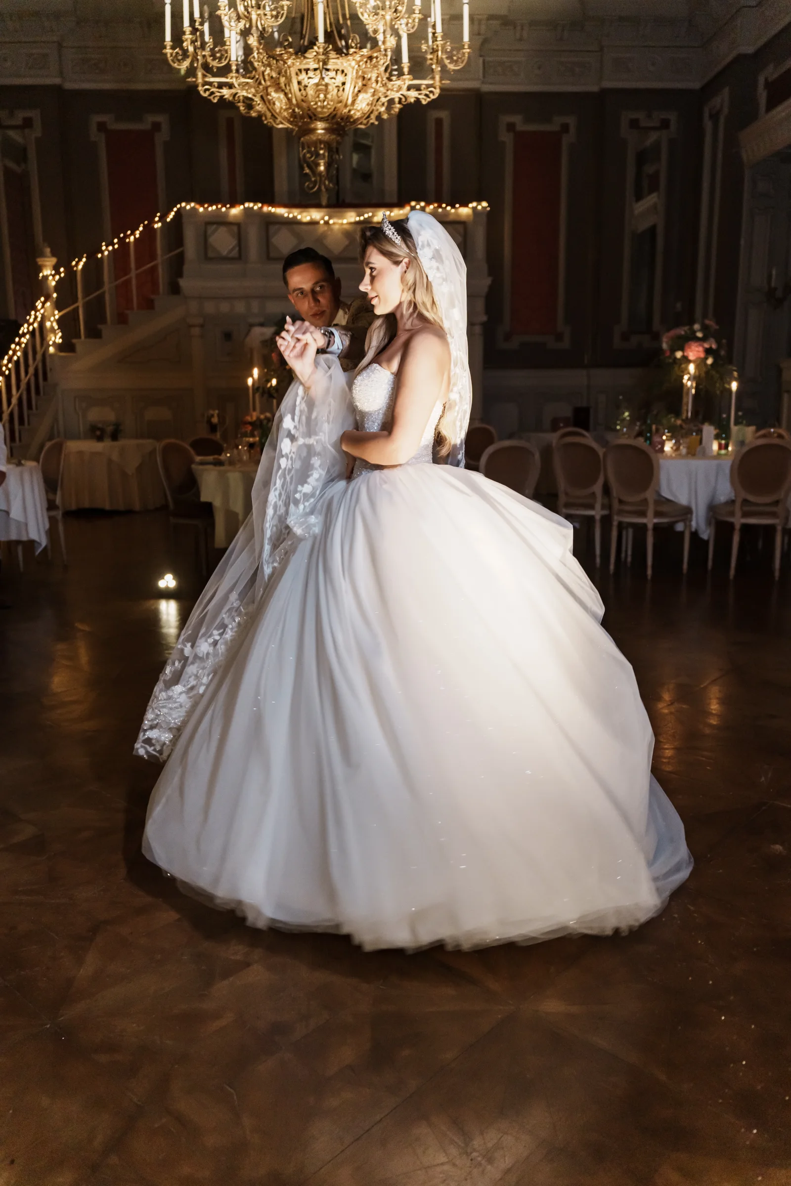 Brautpaar beim Hochzeitstanz